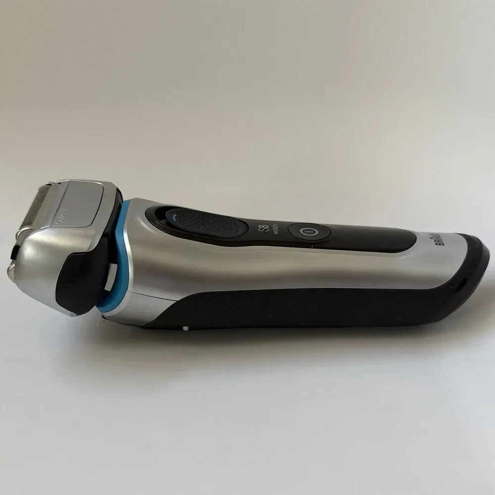 Braun Series 8 Wet & Dry Electric Shaver Type 5795 Tested w/ Charger Manual